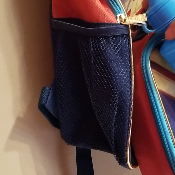 Captain Marvel backpack 4 piece set - Picture 7 of 8